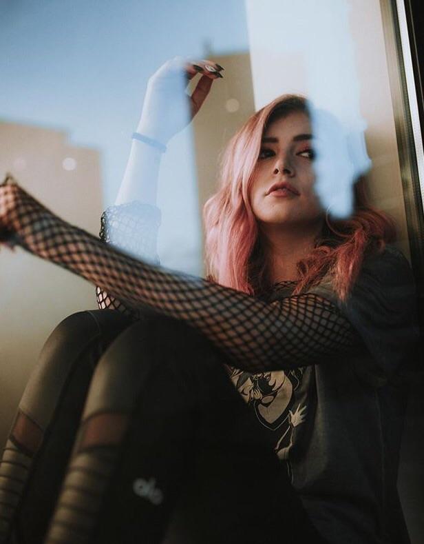 Chrissy Costanza