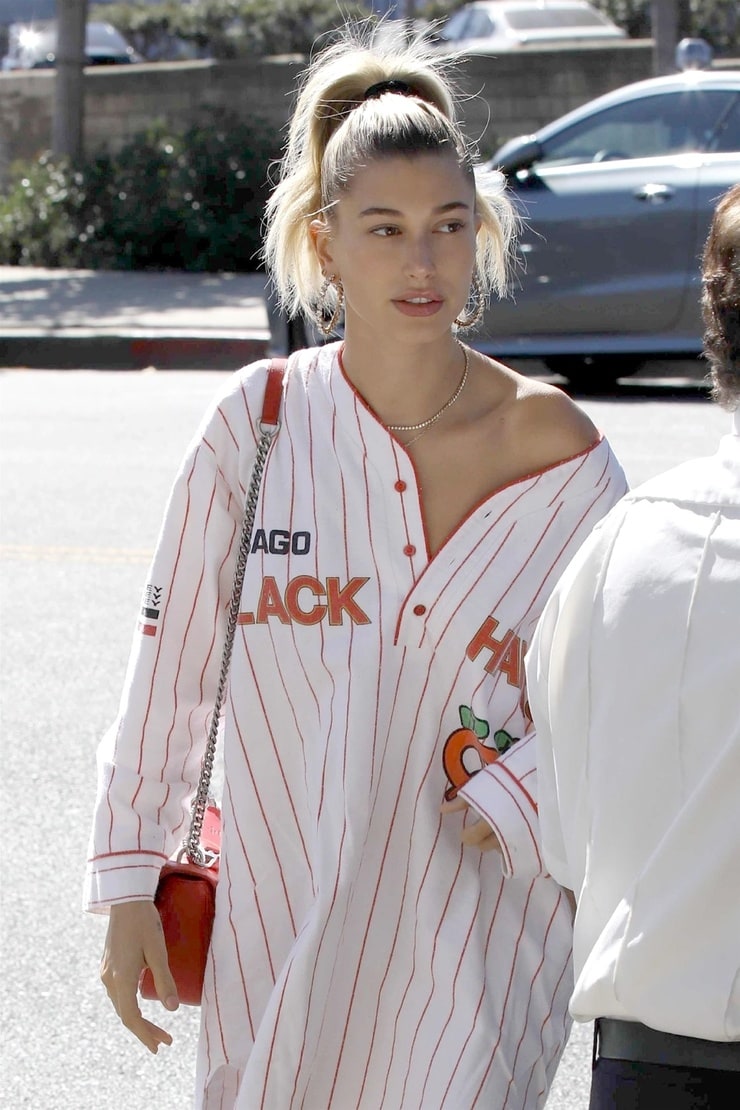 Hailey Baldwin