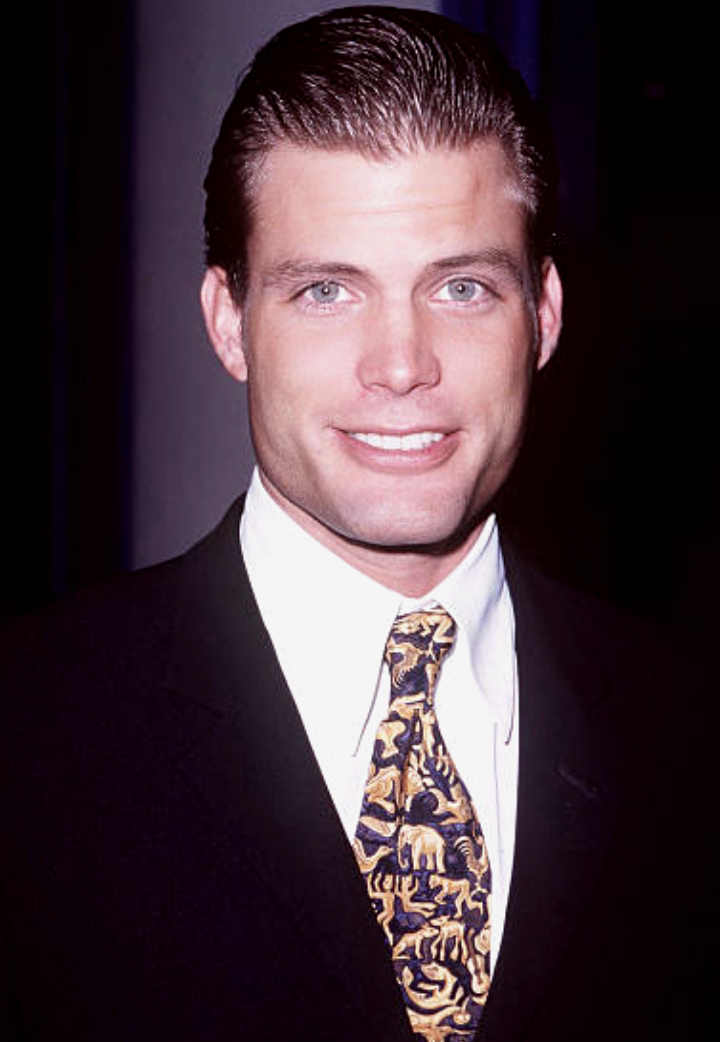 Casper Van Dien