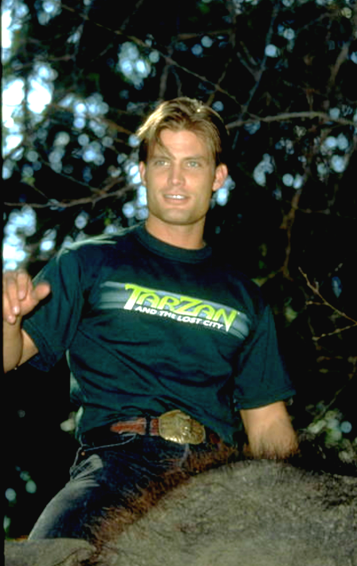 Casper Van Dien