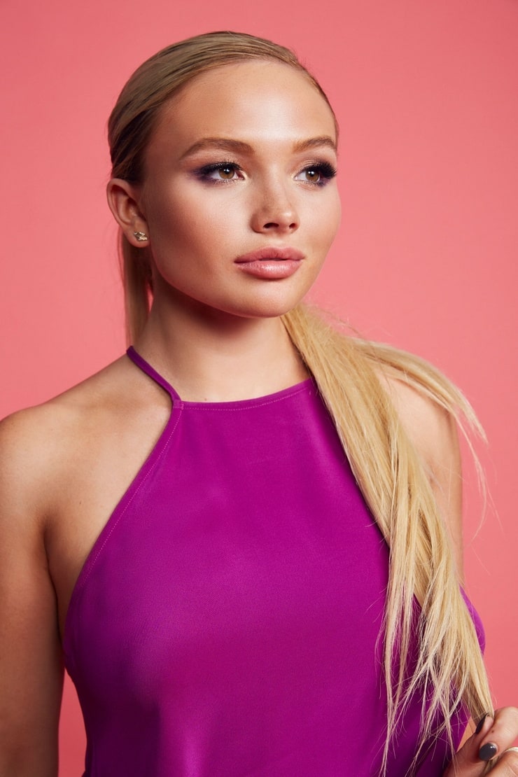 Natalie Alyn Lind