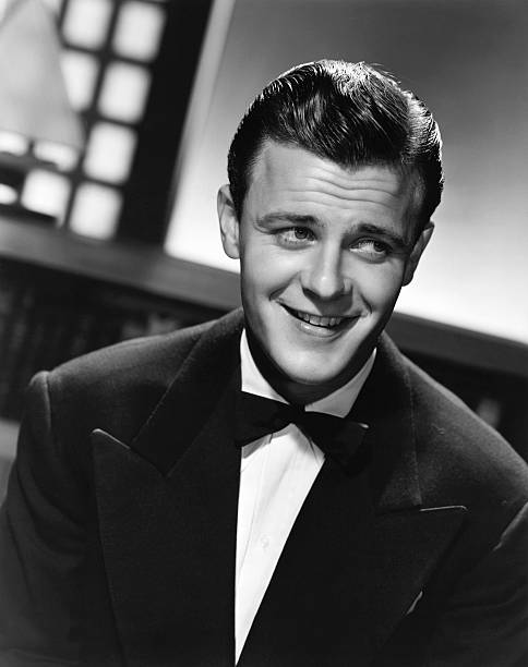 Robert Sterling