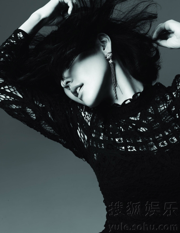 Dee Hsu