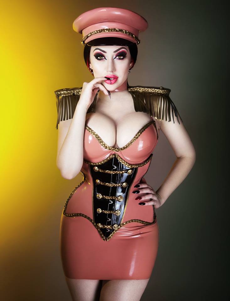 Dani Divine