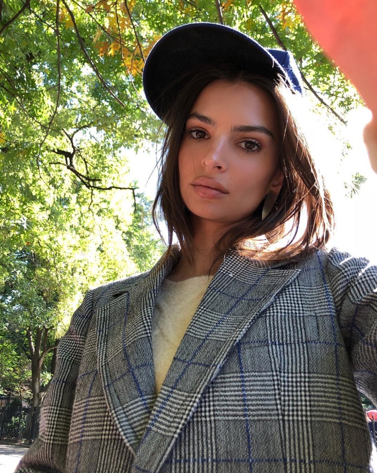 Emily Ratajkowski