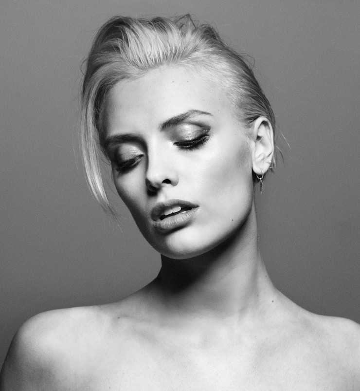 Wallis Day Wallis Day