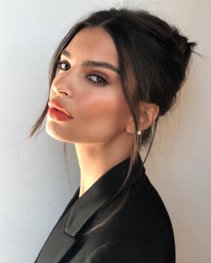 Emily Ratajkowski