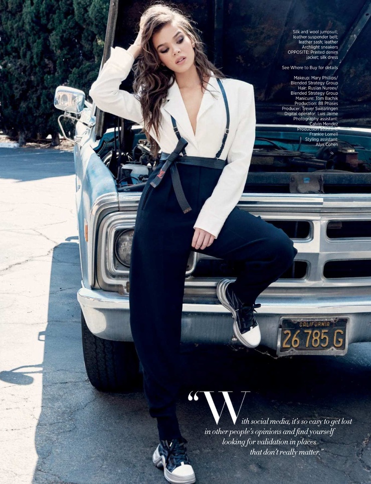 Hailee Steinfeld Hailee Steinfeld