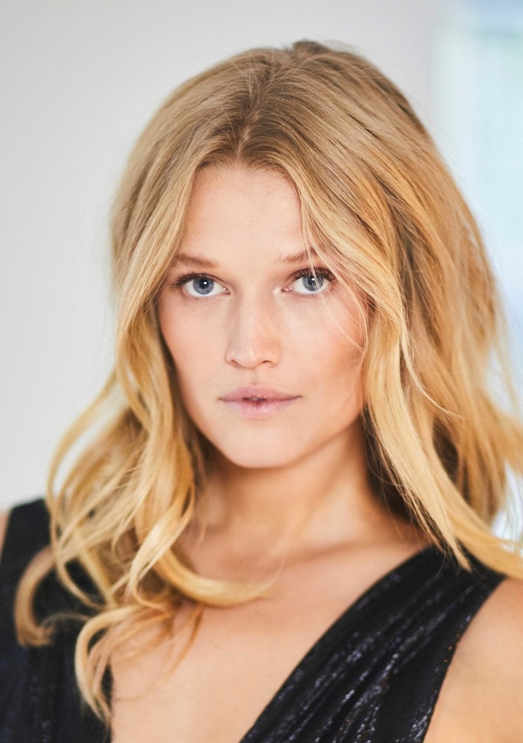 Toni Garrn Toni Garrn