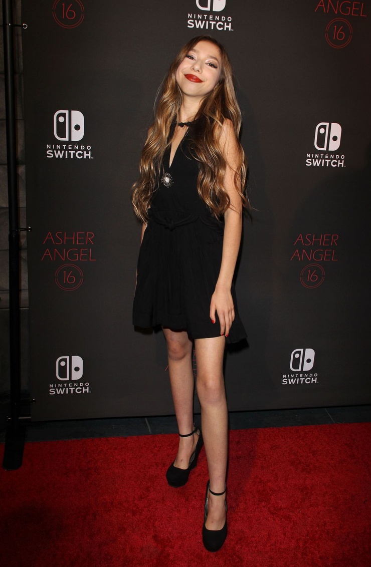 Lulu Lambros