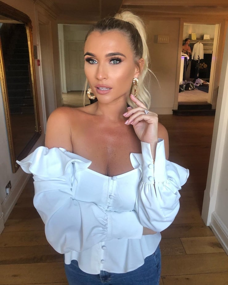 Billie Faiers