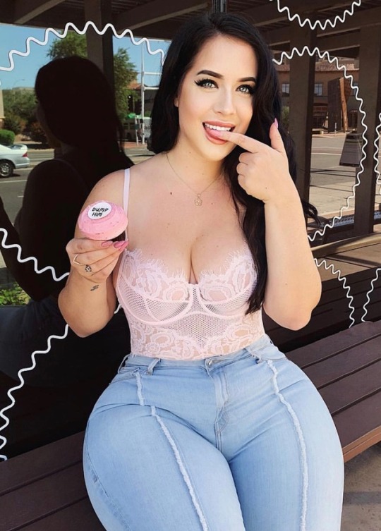 Holly Luyah