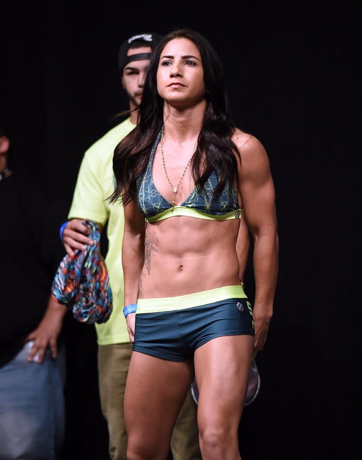 Tecia Torres