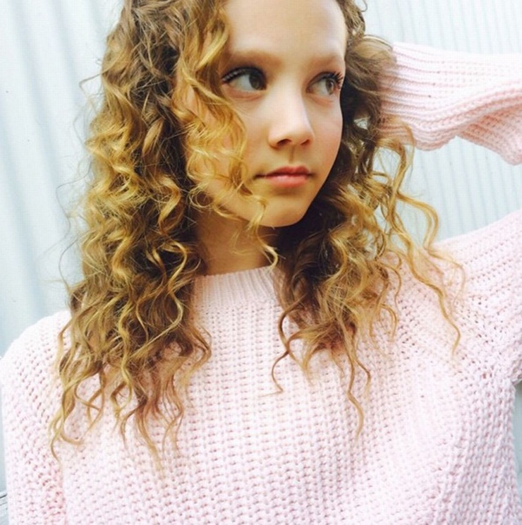 Iris Apatow