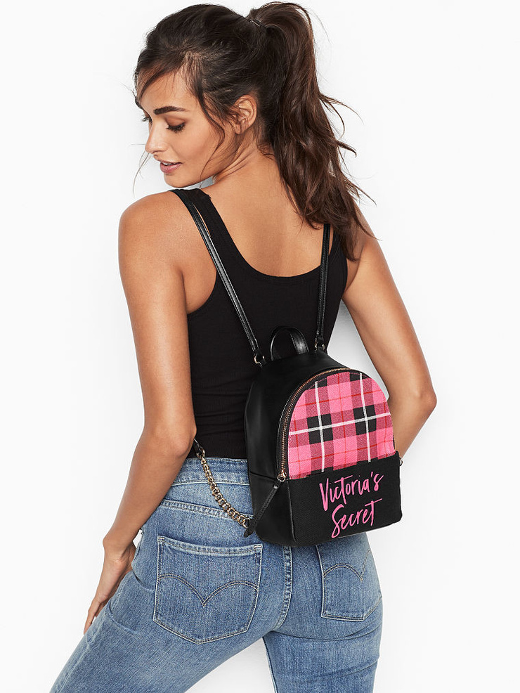 Gizele Oliveira Gizele Oliveira