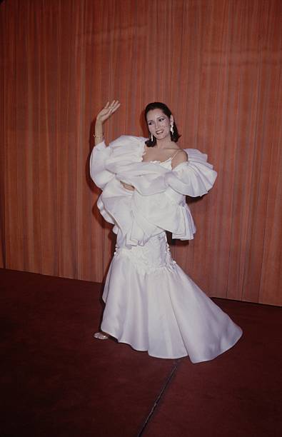 Barbara Carrera