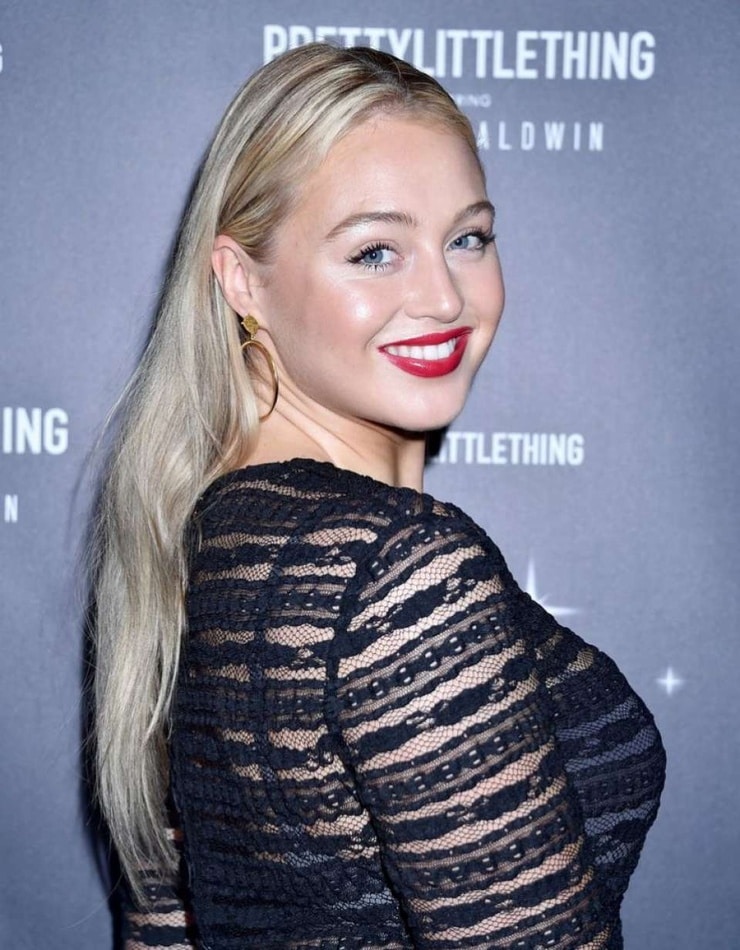 Iskra Lawrence