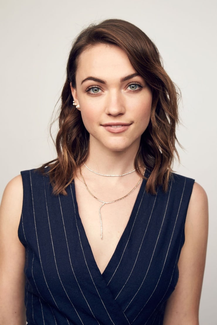 Violett Beane