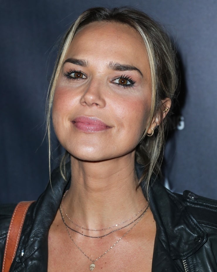 Arielle Kebbel