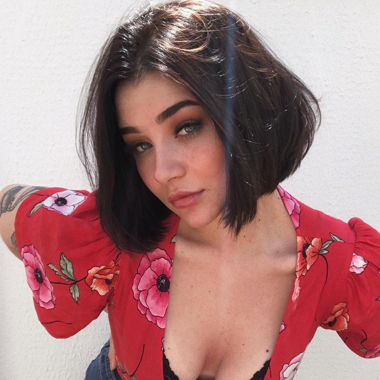 Mia Alves Mia Alves
