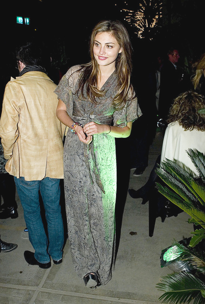 Phoebe Tonkin