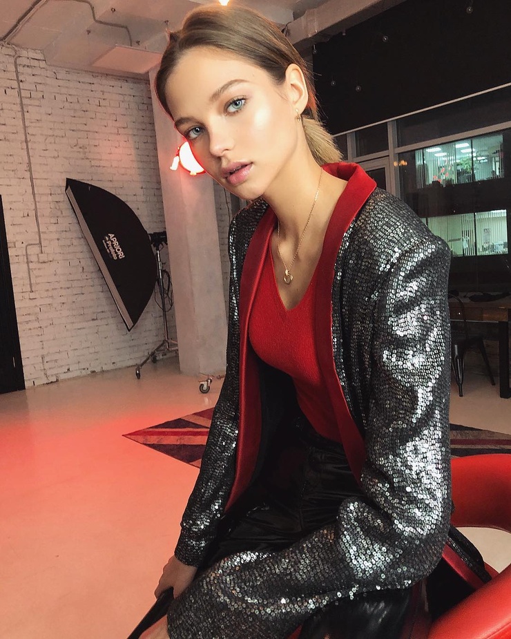 Alesya Kafelnikova Alesya Kafelnikova