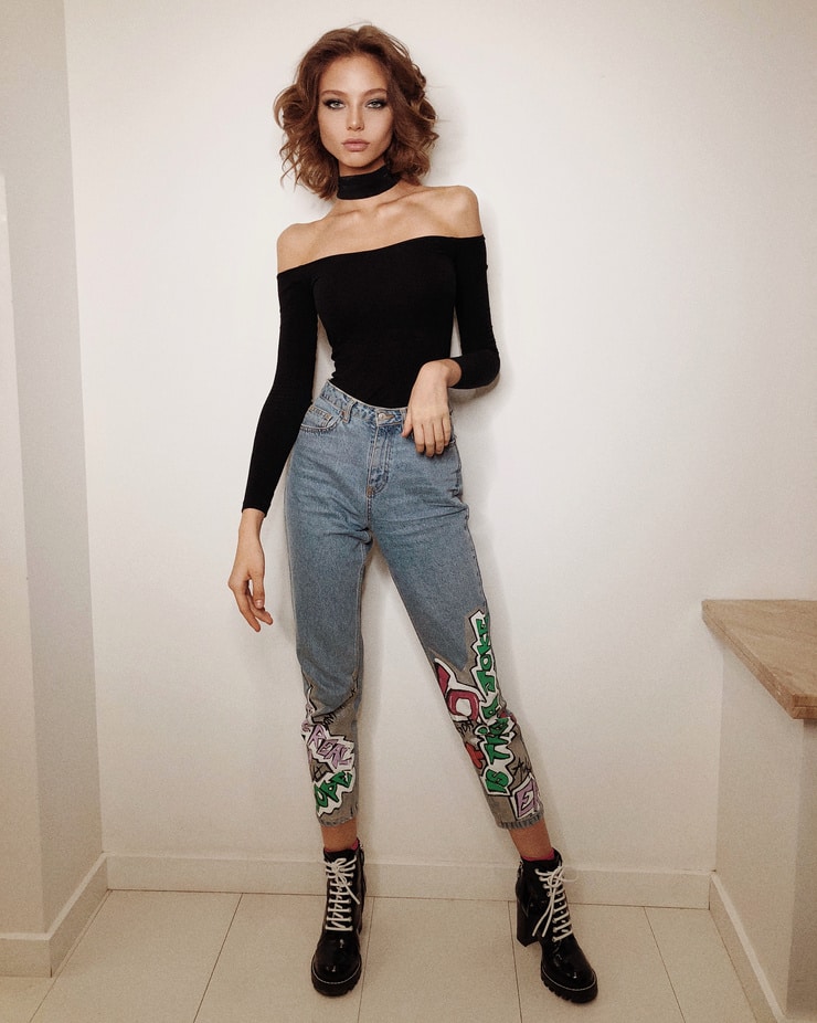 Alesya Kafelnikova Alesya Kafelnikova