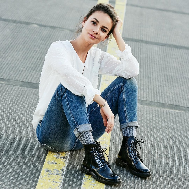 Janina Uhse Janina Uhse