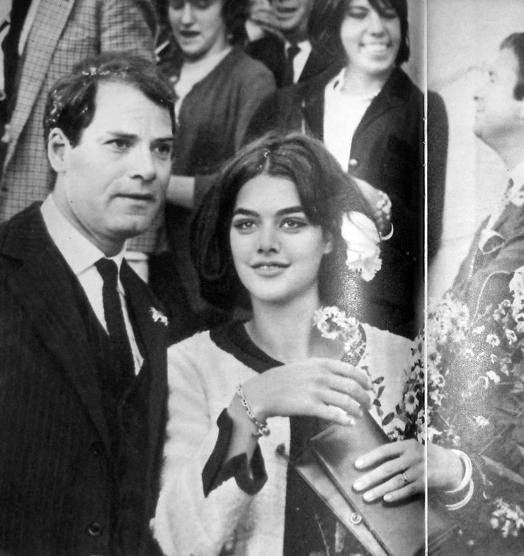 Tina Aumont Tina Aumont