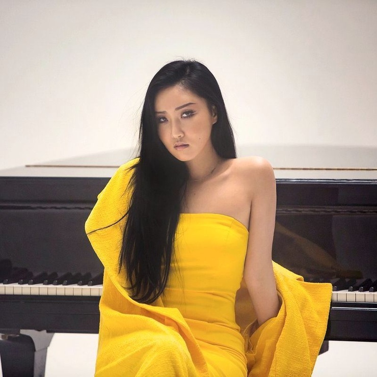 Hwasa Hwasa
