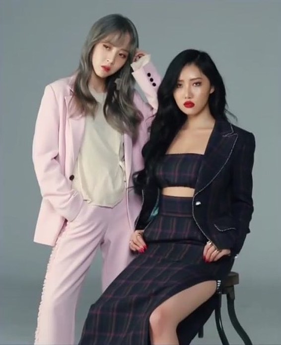 Hwasa Hwasa