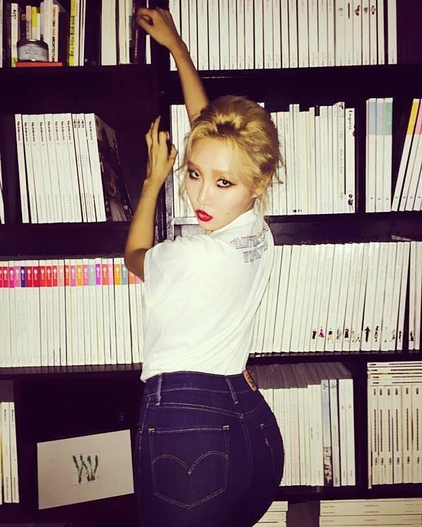 Hwasa Hwasa