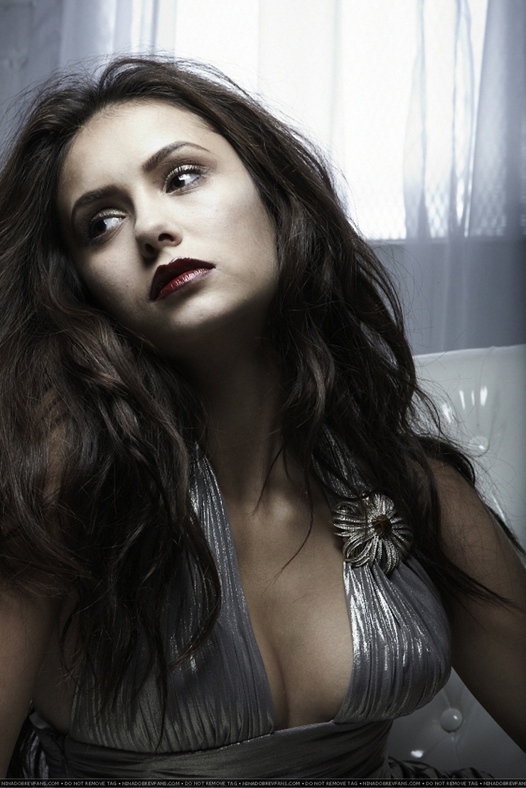 Nina Dobrev