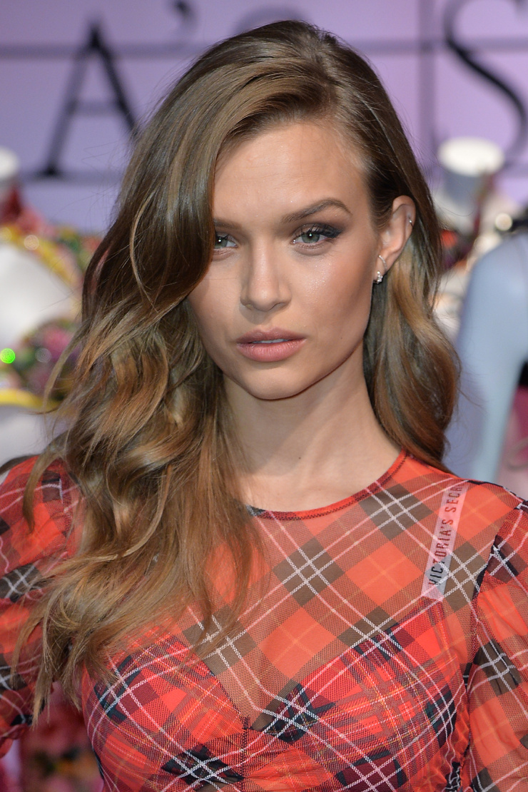 Josephine Skriver Josephine Skriver