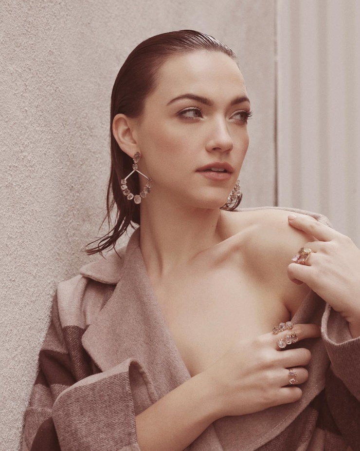 Violett Beane Violett Beane