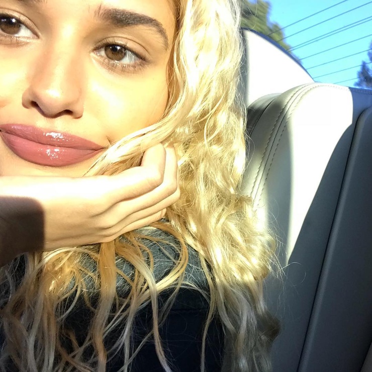 Tommy Genesis