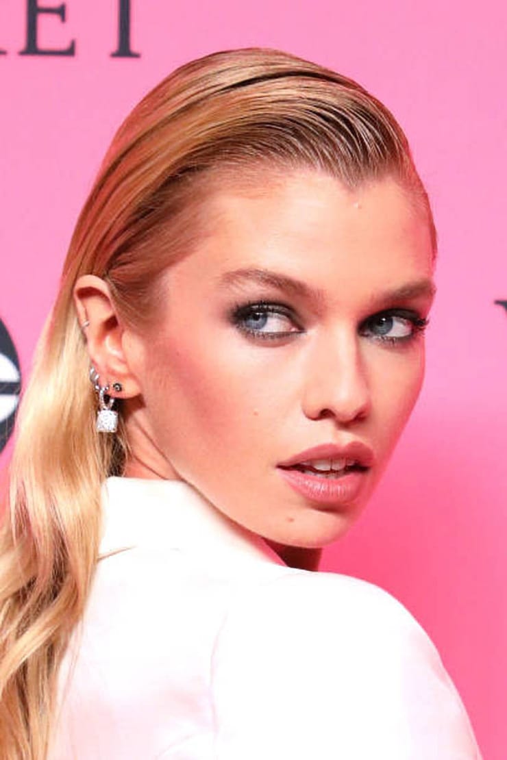 Stella Maxwell Stella Maxwell
