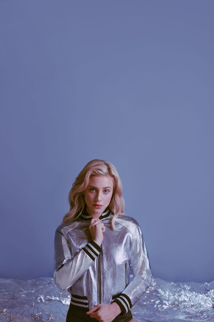Lili Reinhart