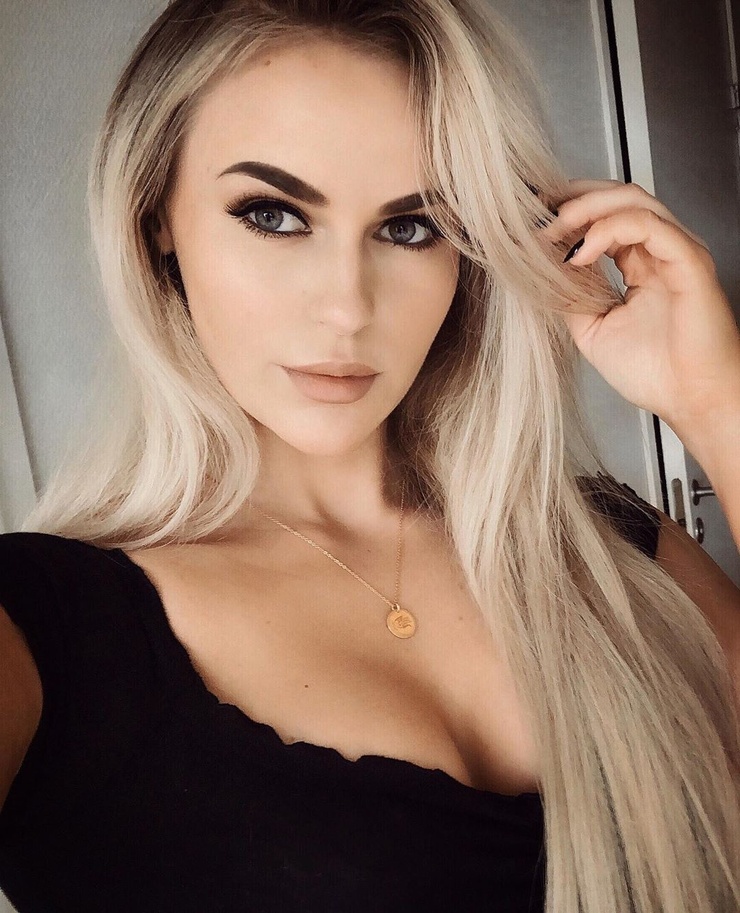 ANNA NYSTRÖM ANNA NYSTRÖM