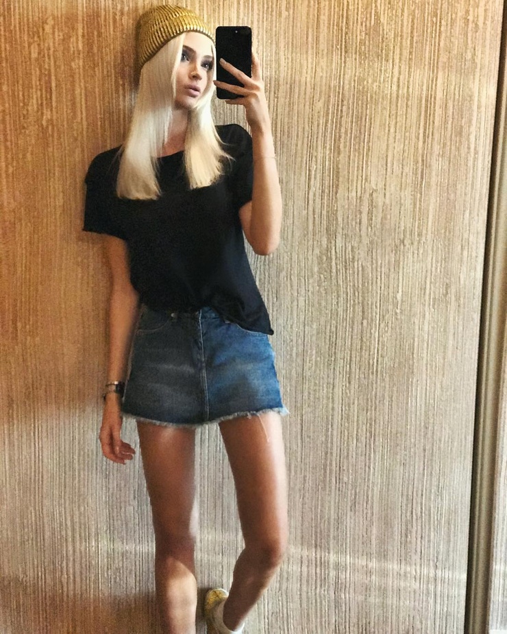 Aljona Shiskova Aljona Shiskova