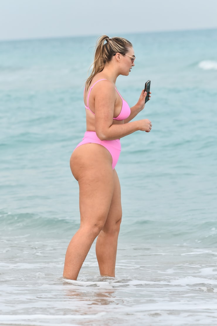 Iskra Lawrence