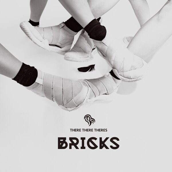 ‎BRICKS