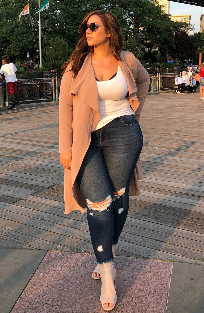 Erica Lauren (Plus Size Model)