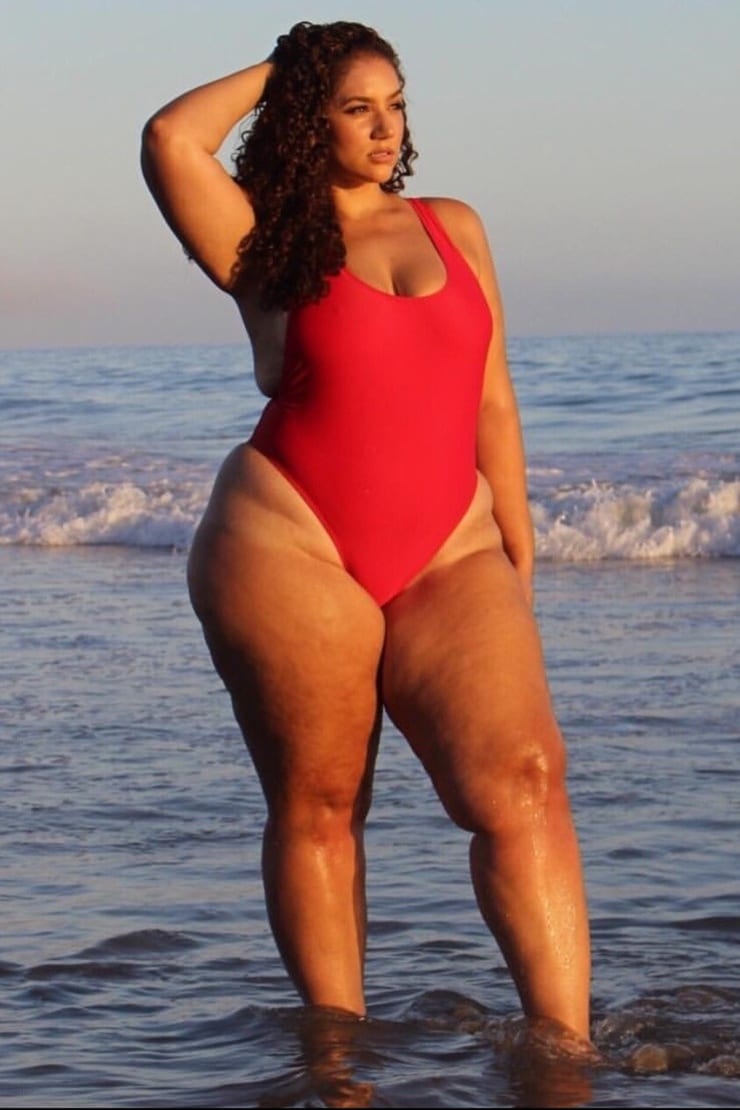 Erica Lauren (Plus Size Model)