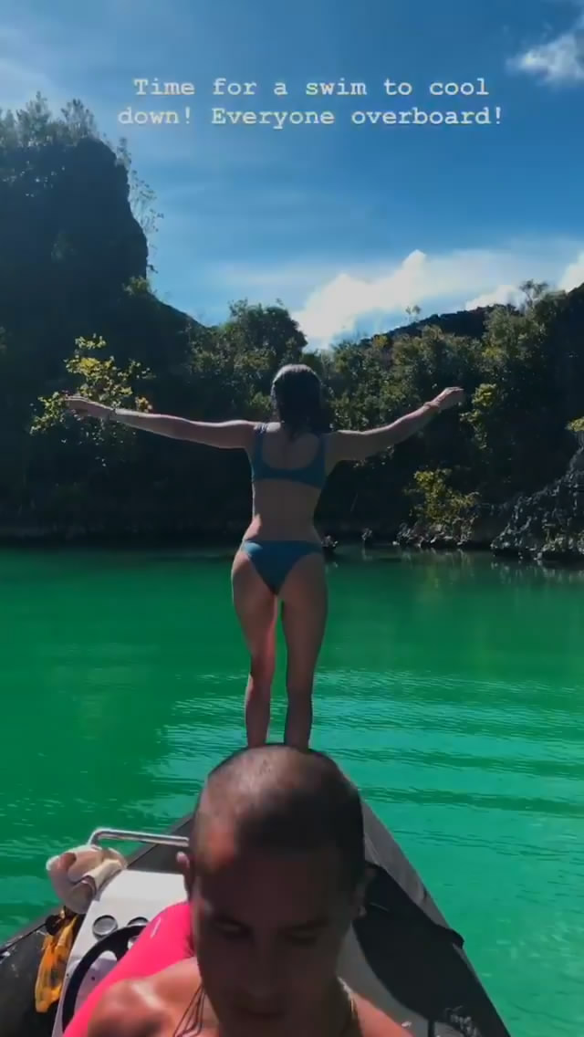 Nina Dobrev Nina Dobrev