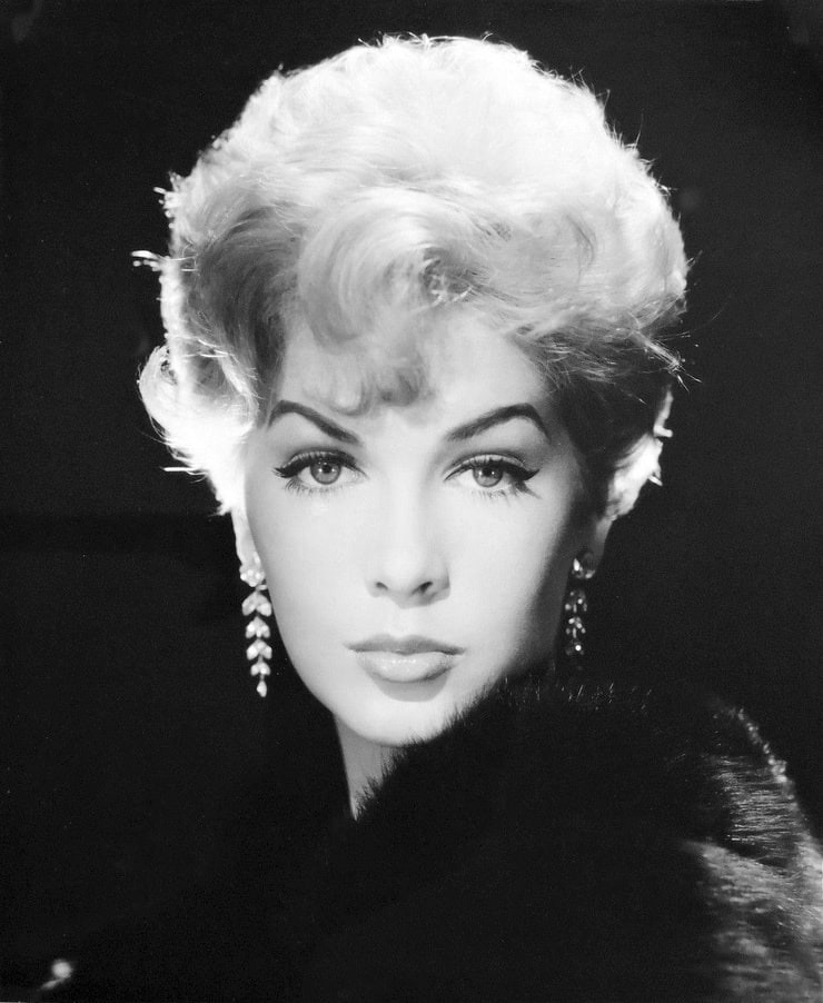 Stella Stevens