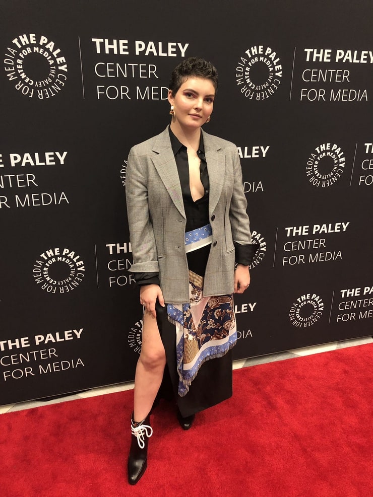 Camren Bicondova