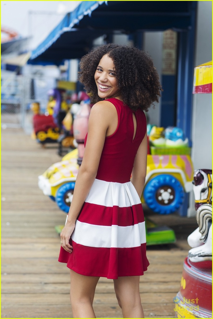 Jasmin Savoy Brown