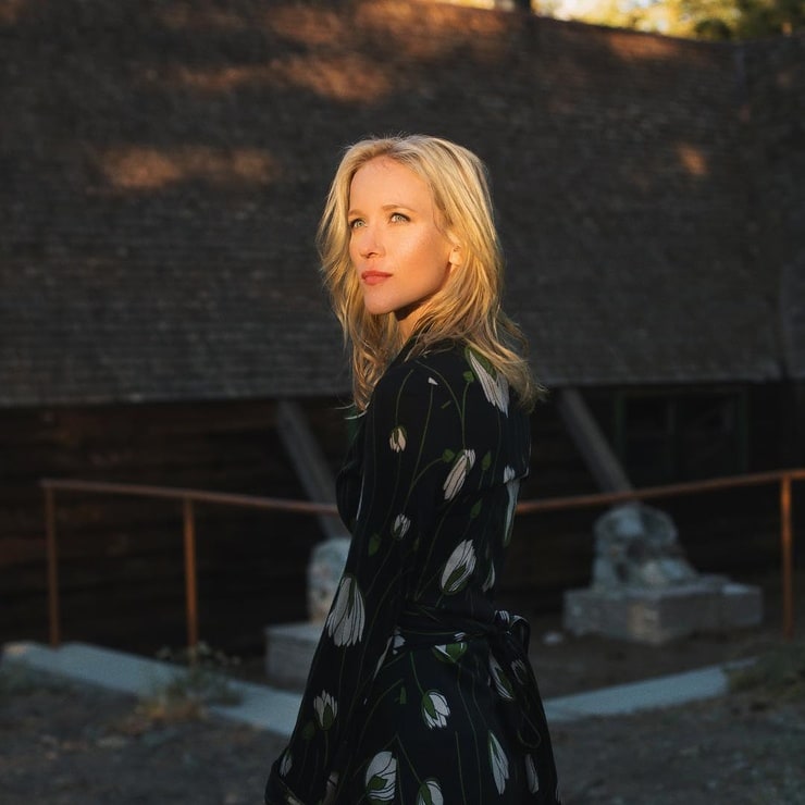 Jessy Schram