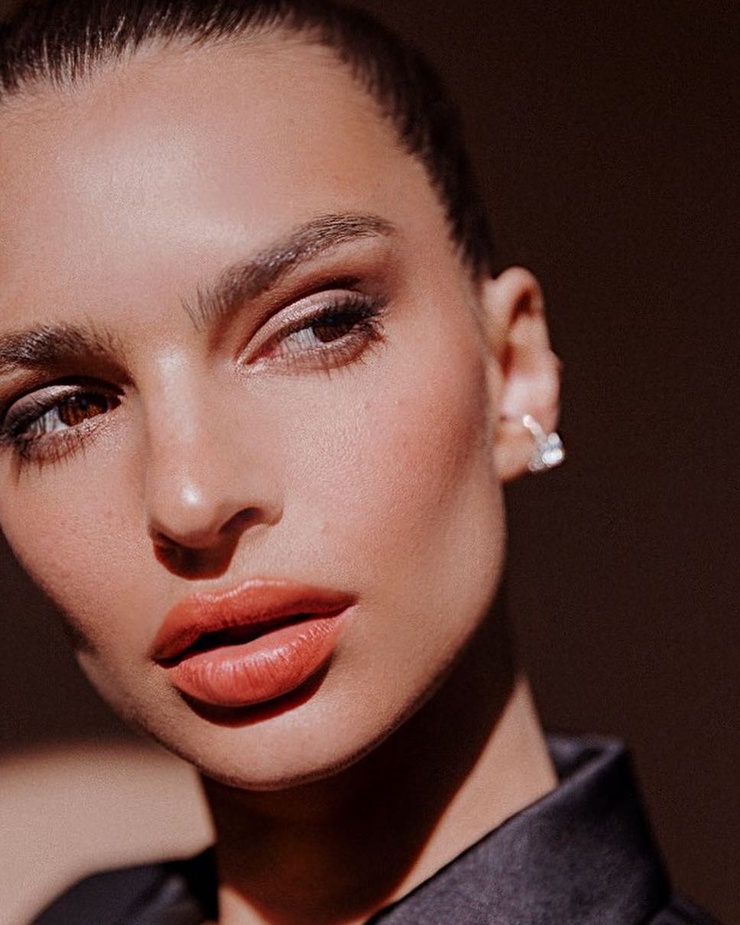 Emily Ratajkowski